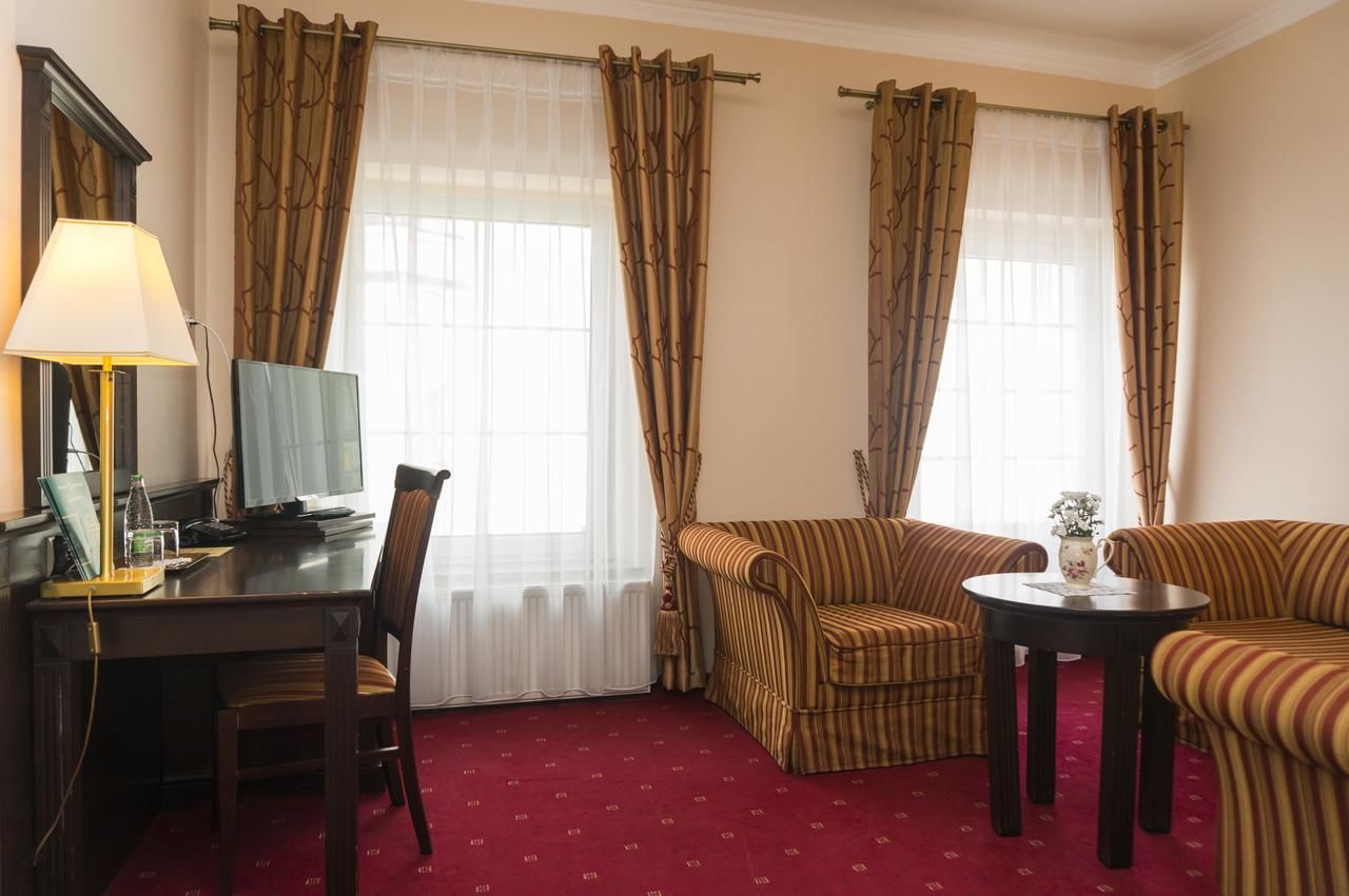 Отель Hotel Piast Ополе-24